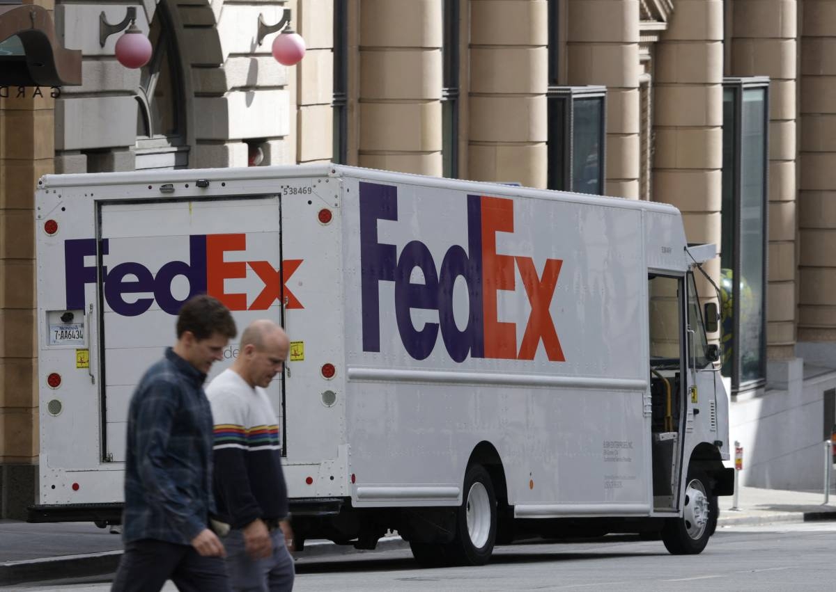 FedEx sues US government for tariff refunds