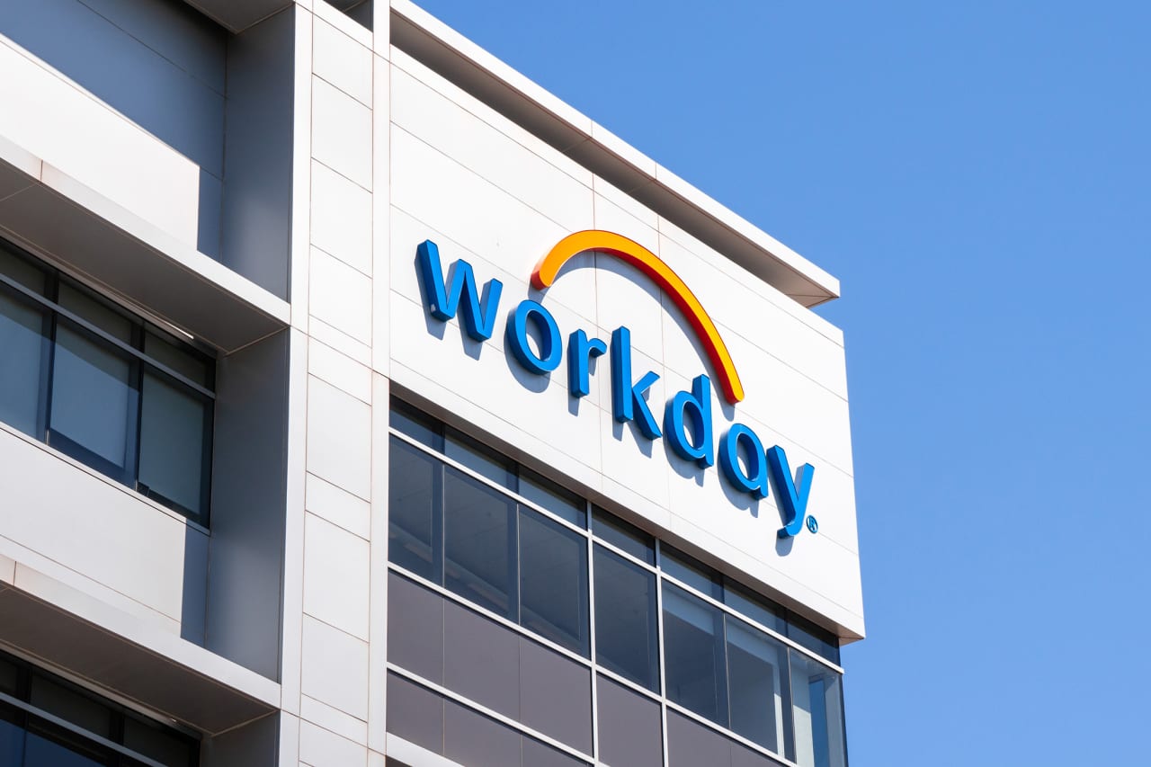 Workday earnings beat estimates. Why the stock is tanking.