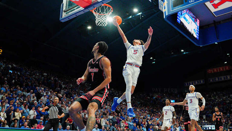 No. 5 Houston Cougars vs No. 14 Kansas Jayhawks live updates, box score
