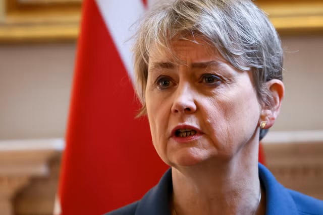 Anh nới lỏng thị thực cho người tị nạn Ukraine