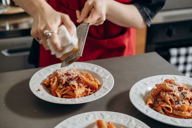 Food scientist's pasta cooking method for silky sauce every time—no ...