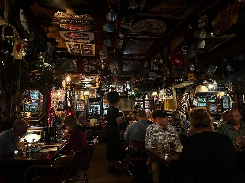 The best rustic cabin restaurant in every state that feels like a getaway
