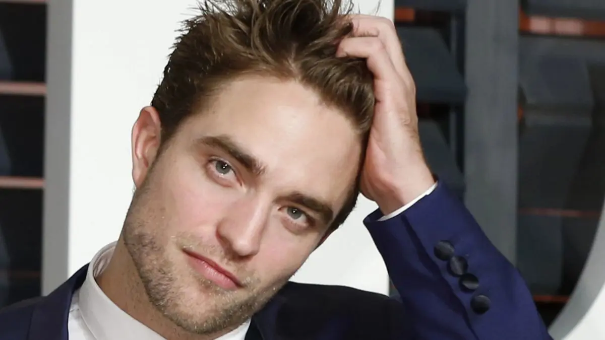 Robert Pattinson, 39, debuts dramatic new look and fans cannot stop talking<br><br>