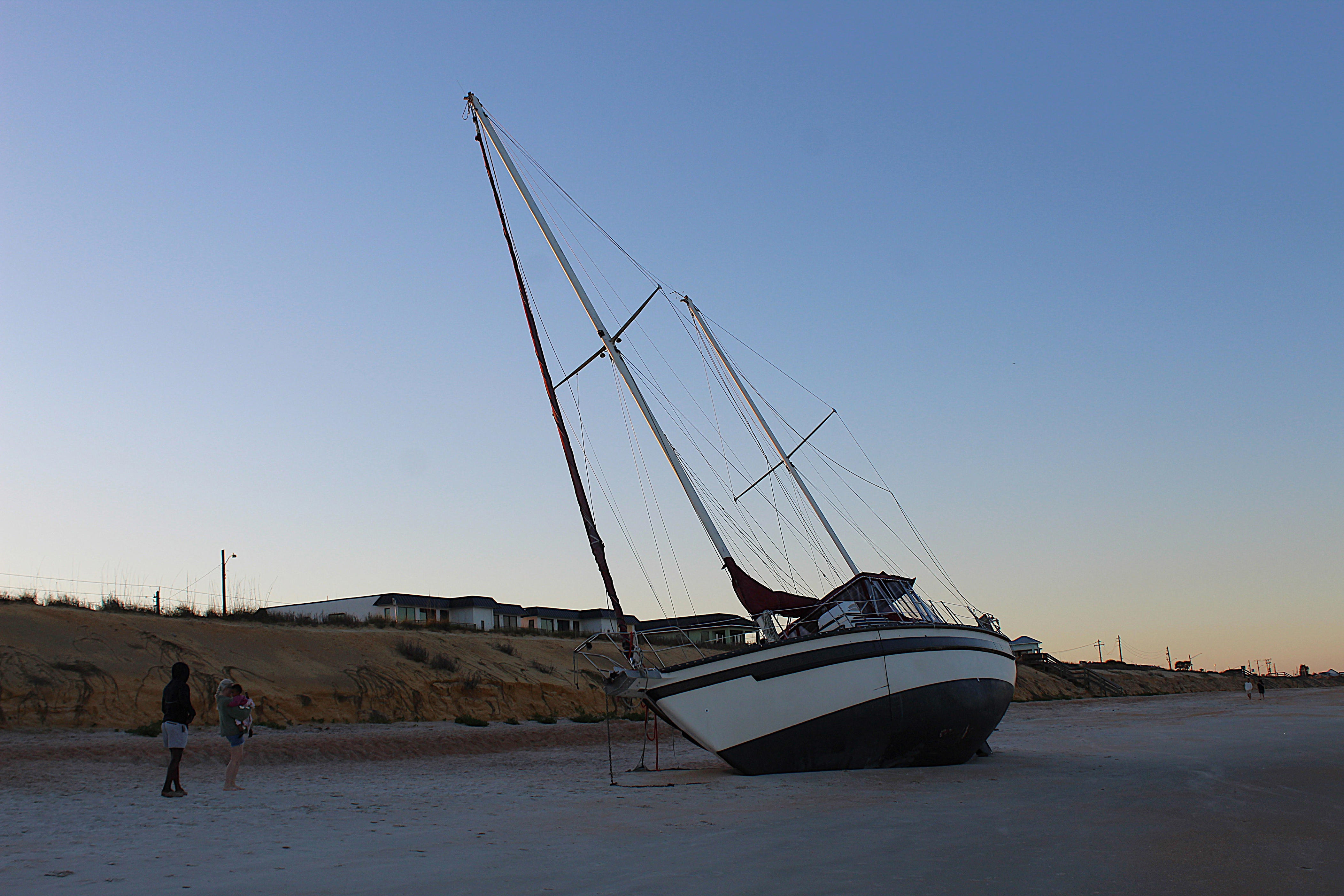 Flagler Beach approves bid to remove beached sailboat