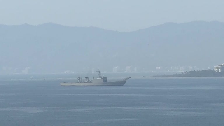 Military ship in Puerto Vallarta following the killing of drug lord El Mencho<br><br>