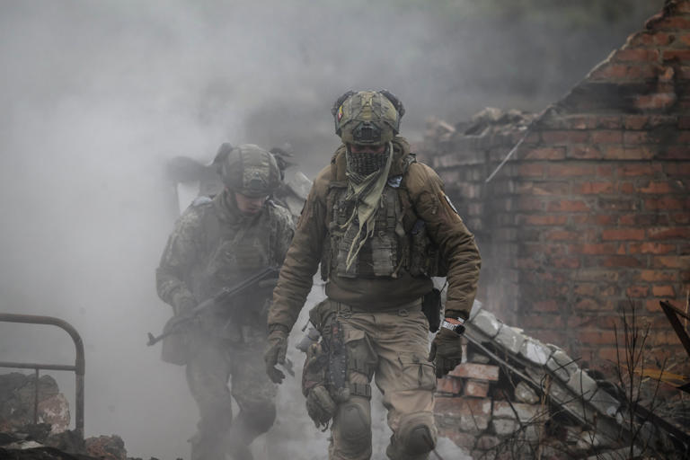 Ukraine front line mapped: The 745 miles at heart of war with Russia