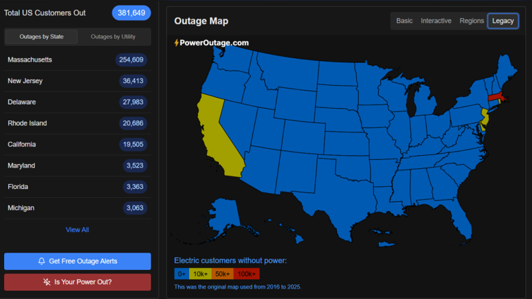 Power outage map: 300,000+ without electricity—your refund rights explained