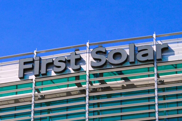 First Solar in the spotlight ahead of Q4 earnings