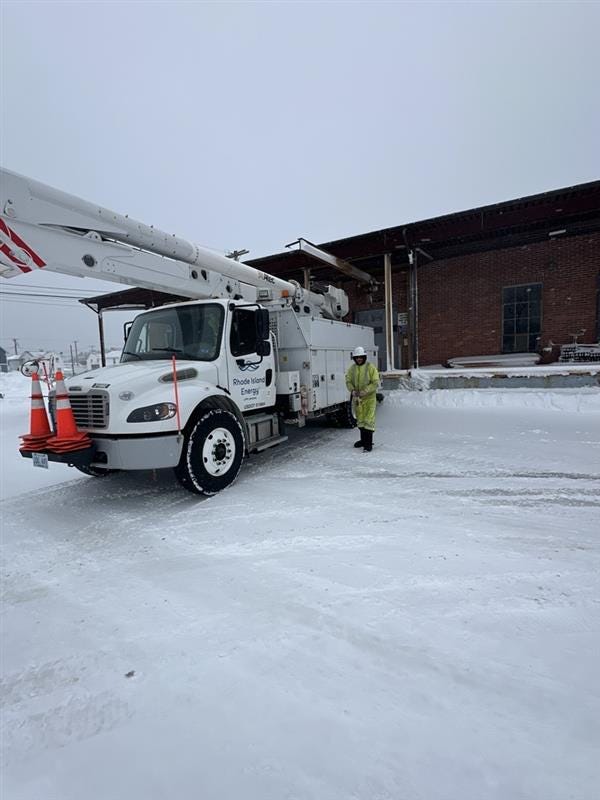 Tens of thousands still without power in RI. Track outages, restoration ...