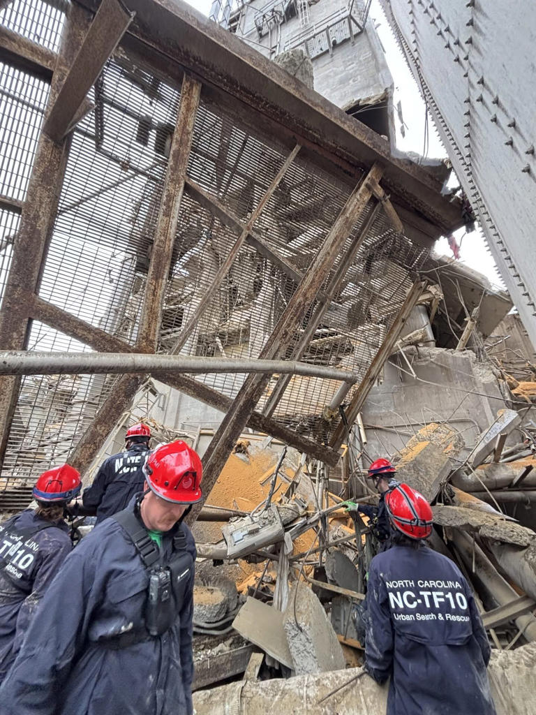 Dramatic photos show damage after 8-story grain tower explodes in North ...