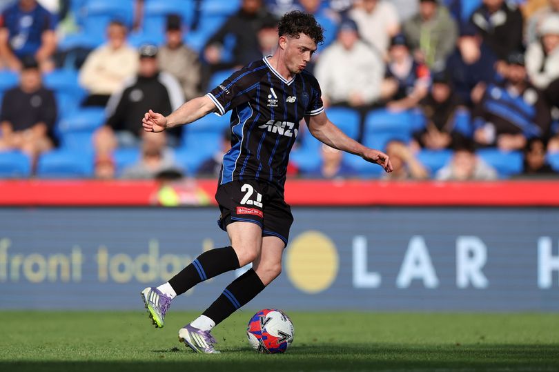Incoming Dundee United signing whips fans into a frenzy as he fires ...