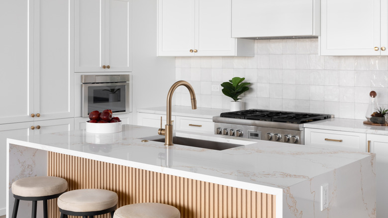 Bi-level vs galley kitchen islands: Here's the actual difference