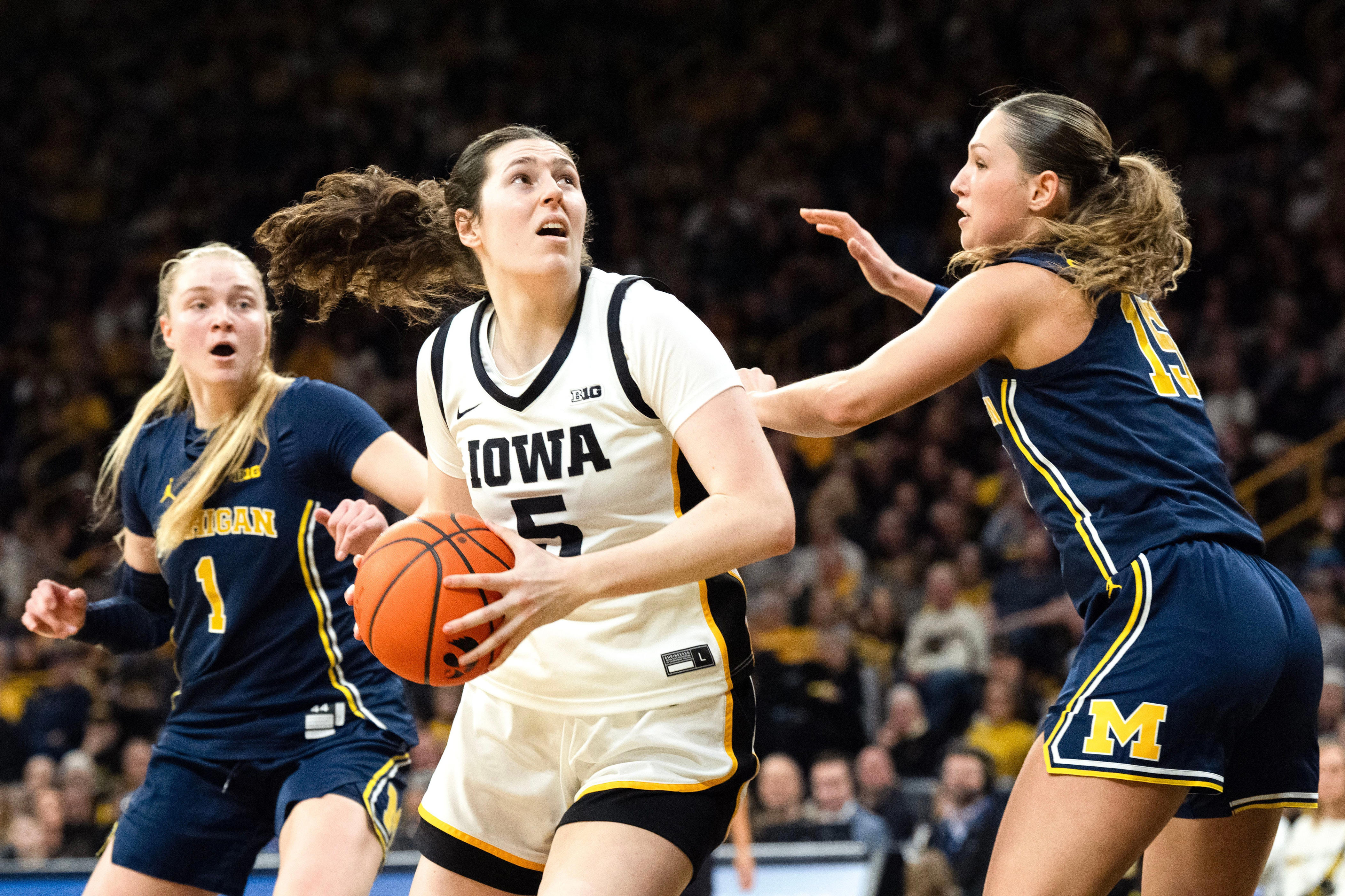 Iowa women's basketball's Ava Heiden named AP National Player of the Week