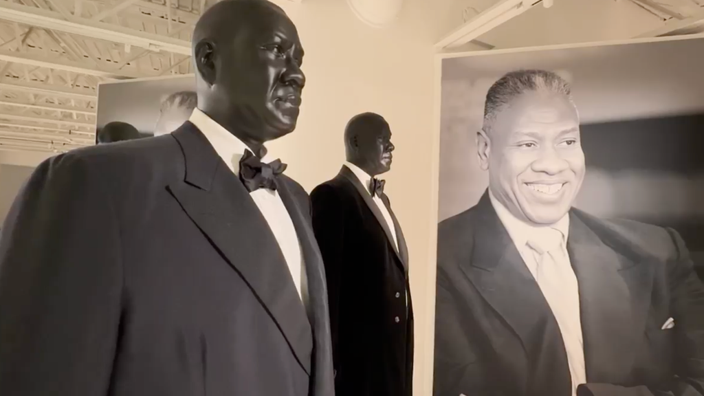 André Leon Talley exhibit at SCAD FASH enters final week in Atlanta