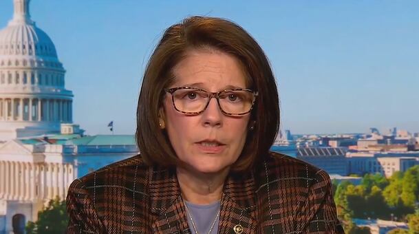 Cortez Masto helps implement bill that would prevent bank executives ...
