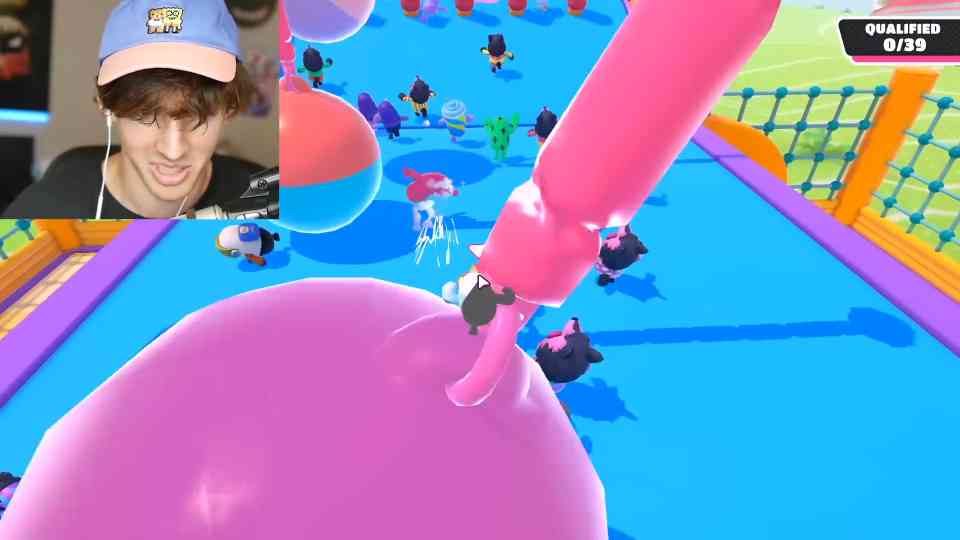 Flamingo plays FALL GUYS