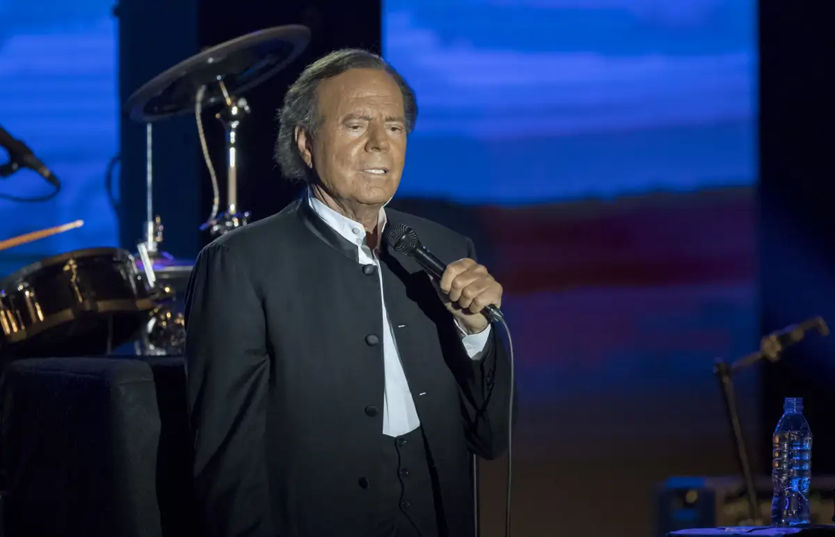 Yolanda Díaz responde a la demanda de Julio Iglesias: "Las mujeres ya ...
