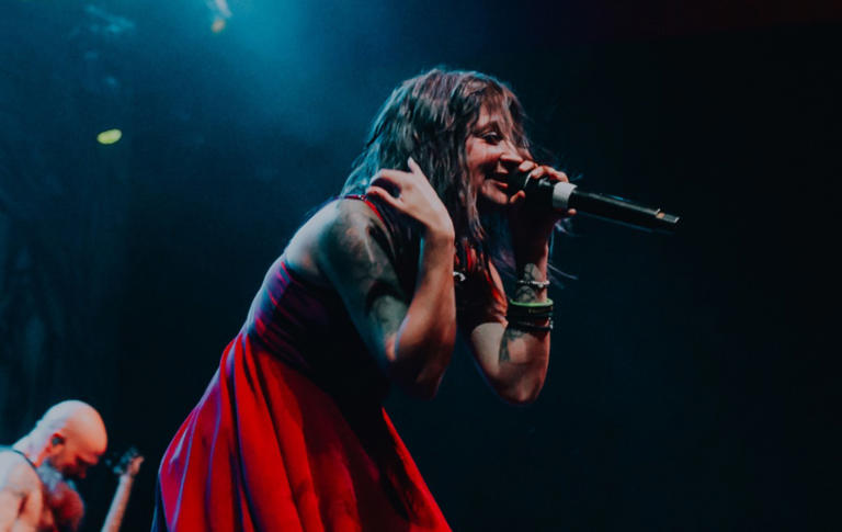 2000s rock band announces 20th anniversary tour with original lead vocalist