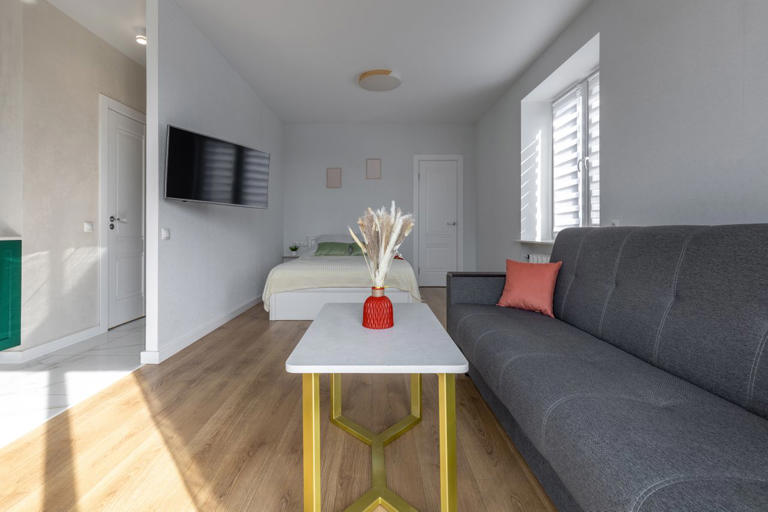 Interior designers agree: Get rid of these 7 things for a more timeless ...