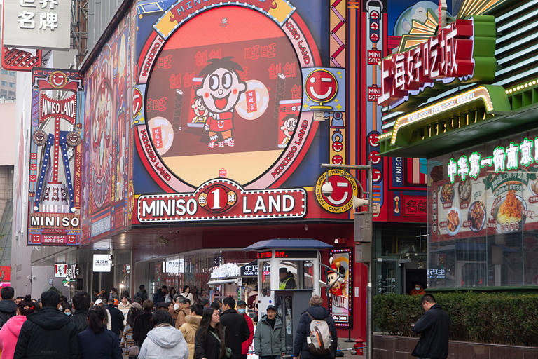 Longest Chinese New Year holiday points to improved luxury demand