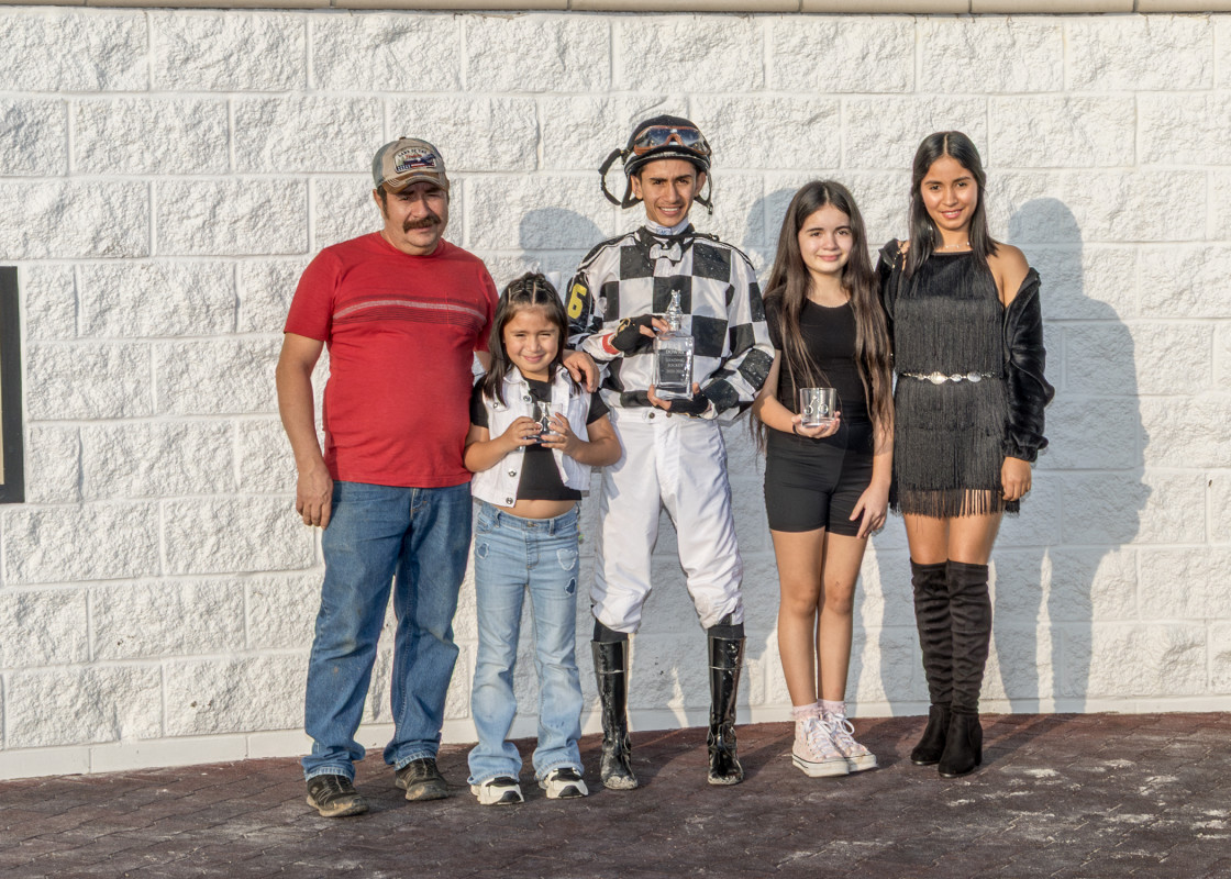 Three-time Delta Downs leading rider Vicente Del-Cid moves to California<br>