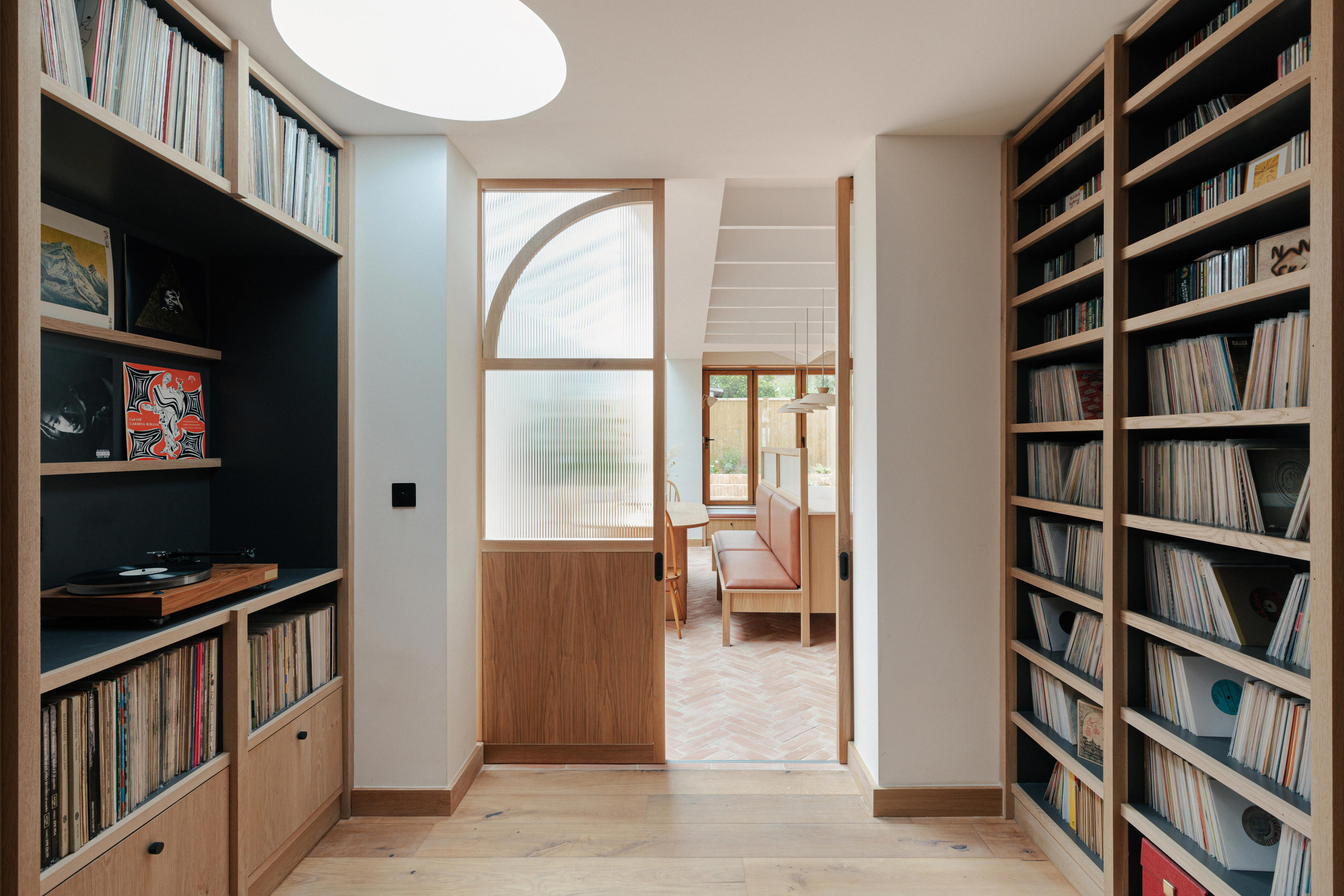 10 steps to creating a stylish listening room