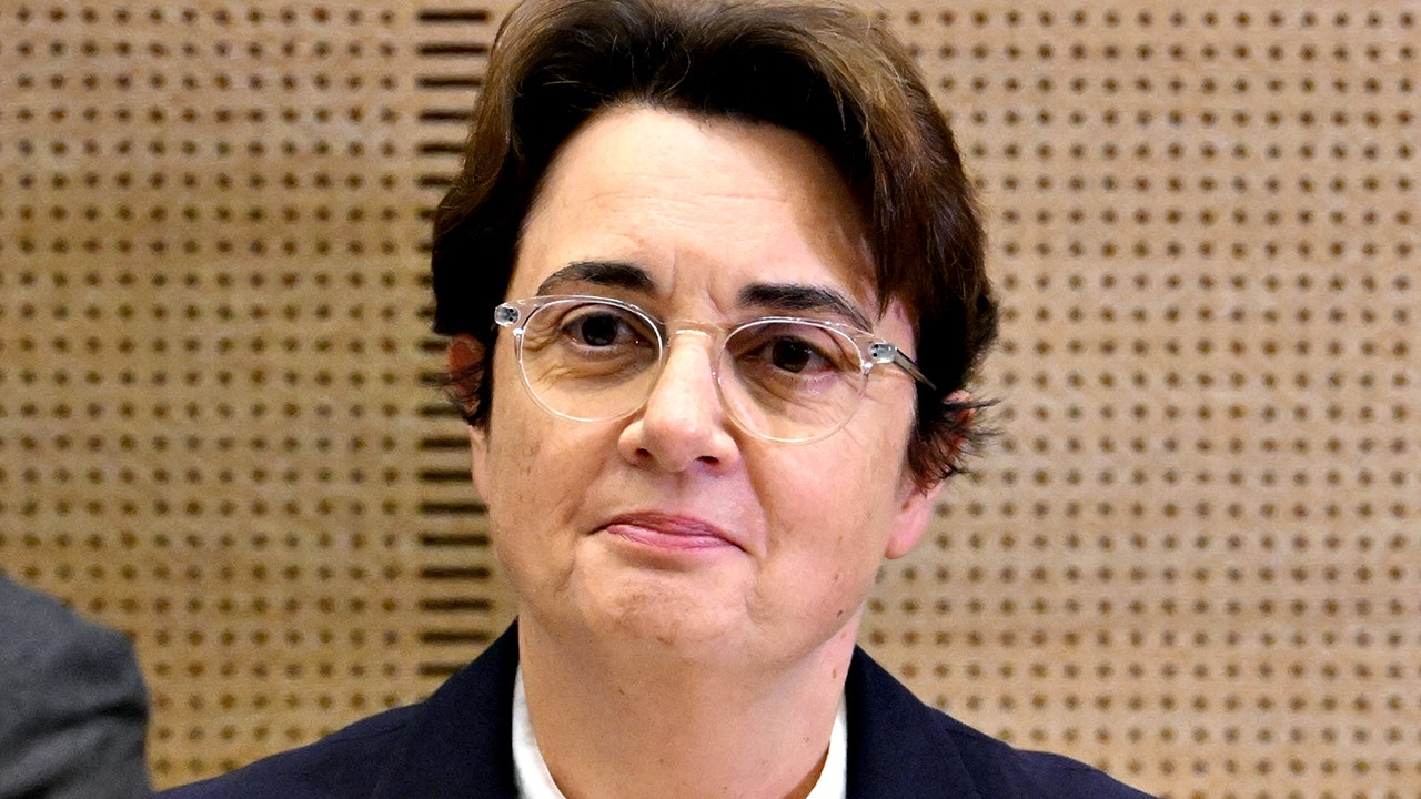 Louvre Museum director resigns following $102M theft of crown jewels<br><br>