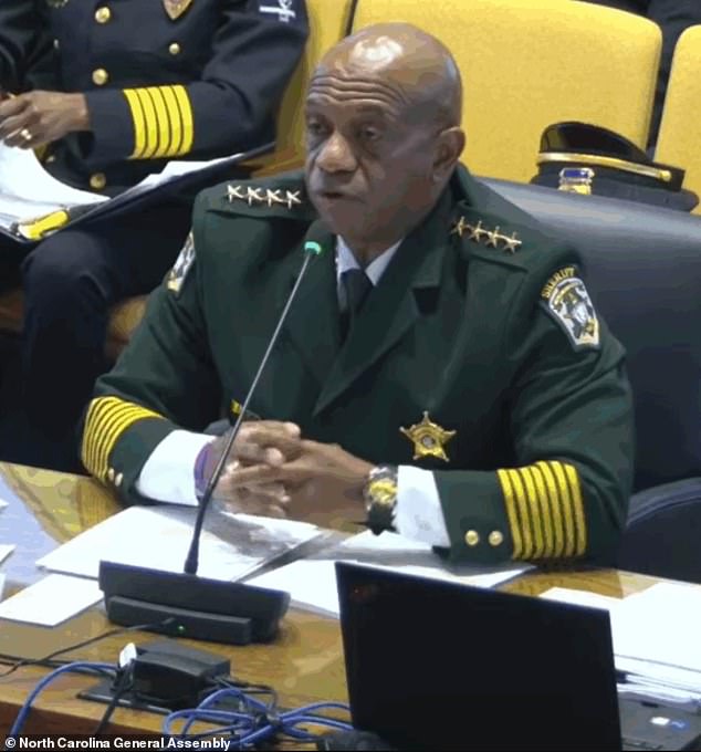 Lawmaker makes a fool of anti-ICE sheriff who can't answer basic ...