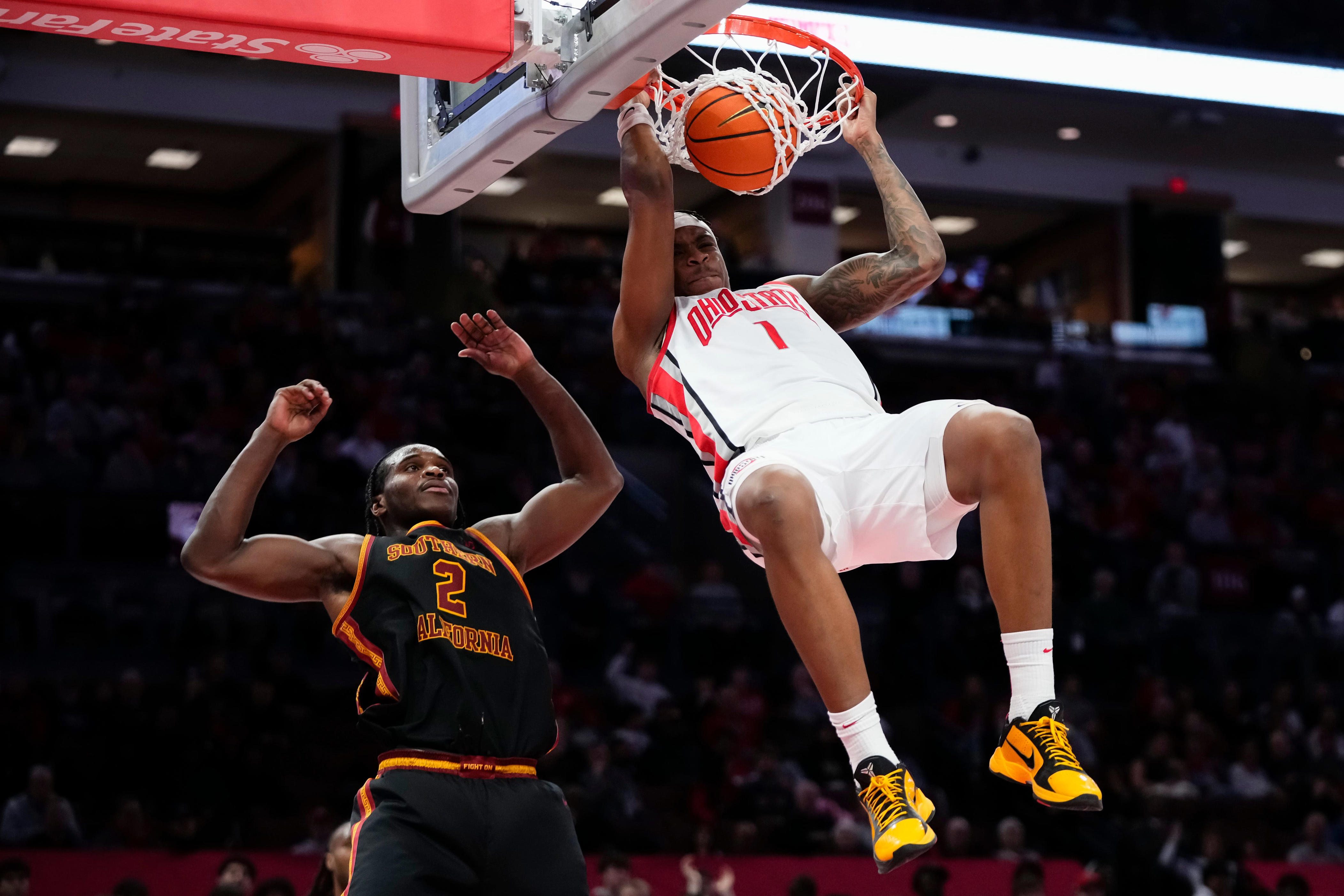 See Ohio State forward Amare Bynum's poster dunk vs TCU, March Madness