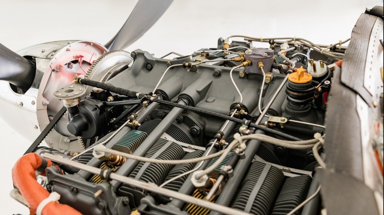 Piston vs. turboprop: What's the difference between these two airplane ...