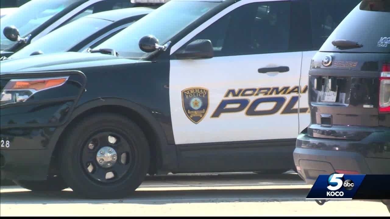 1 killed, 1 critically injured in crash on Highway 9 in Norman, police say