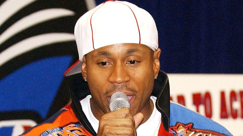 Rapper on the run after escaping jail twice in a week taunts police ...