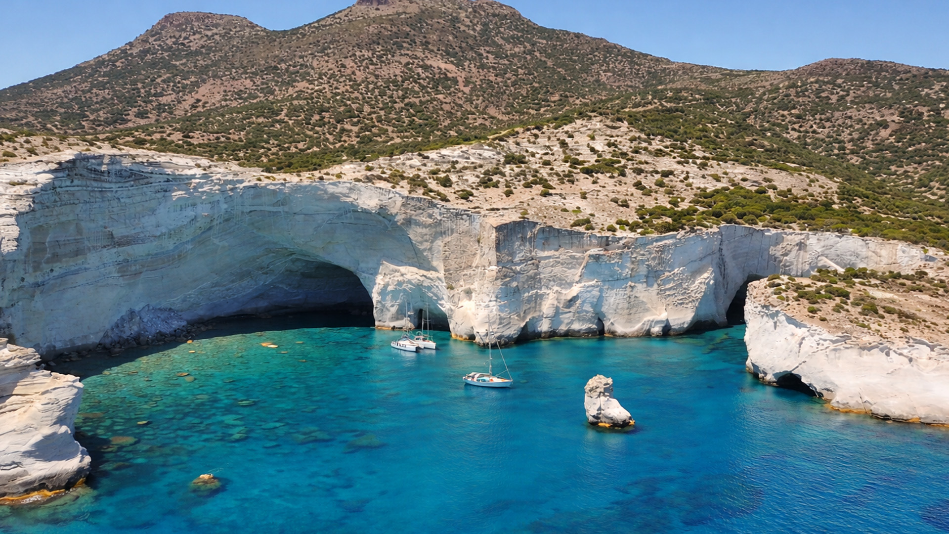 A natural harbor hidden in the cliffs