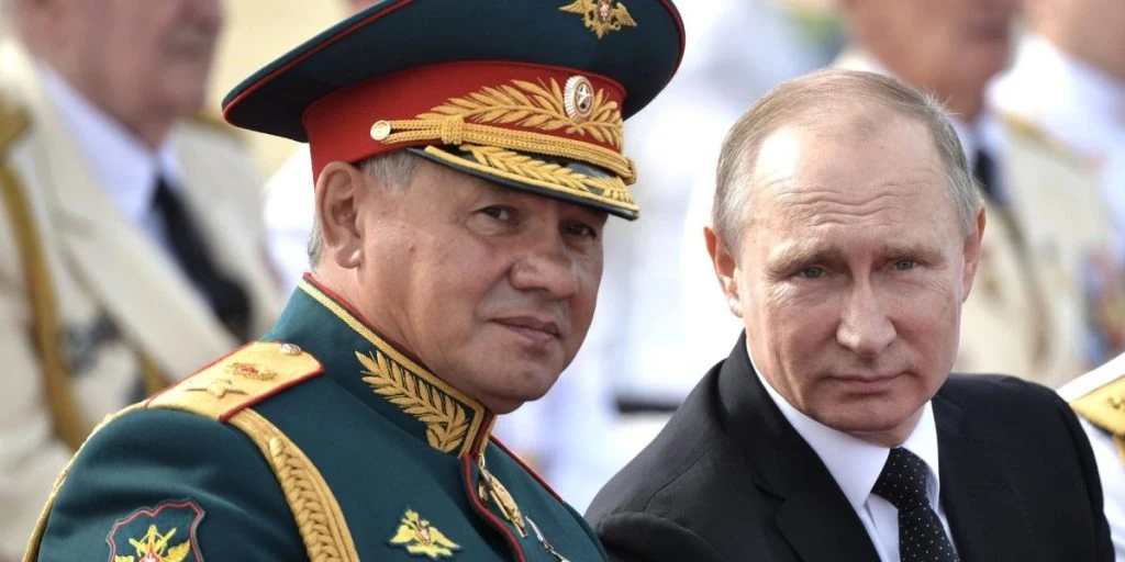 Putin fears coup from former friend: Shuts down internet i Moscow