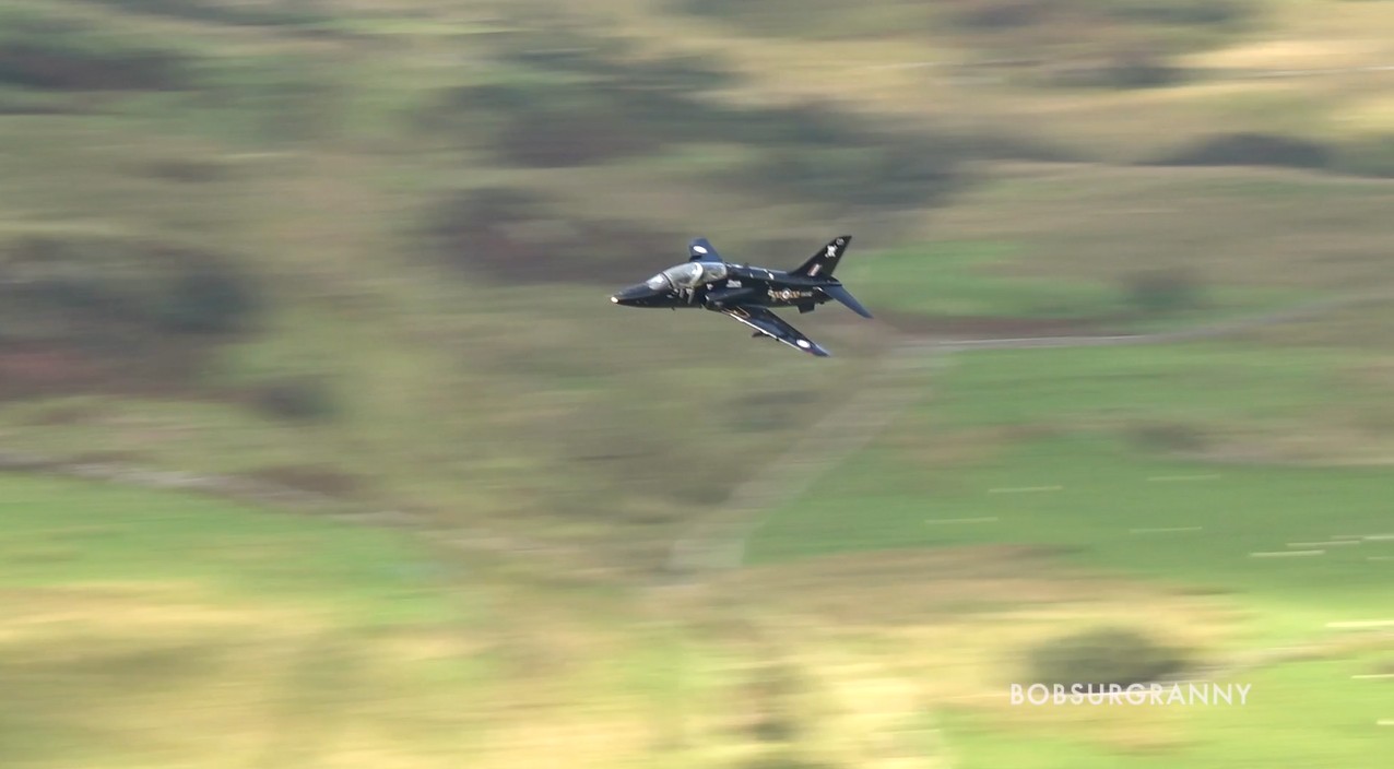 This RAF Hawk T1 nearly flips over during Mach Loop run