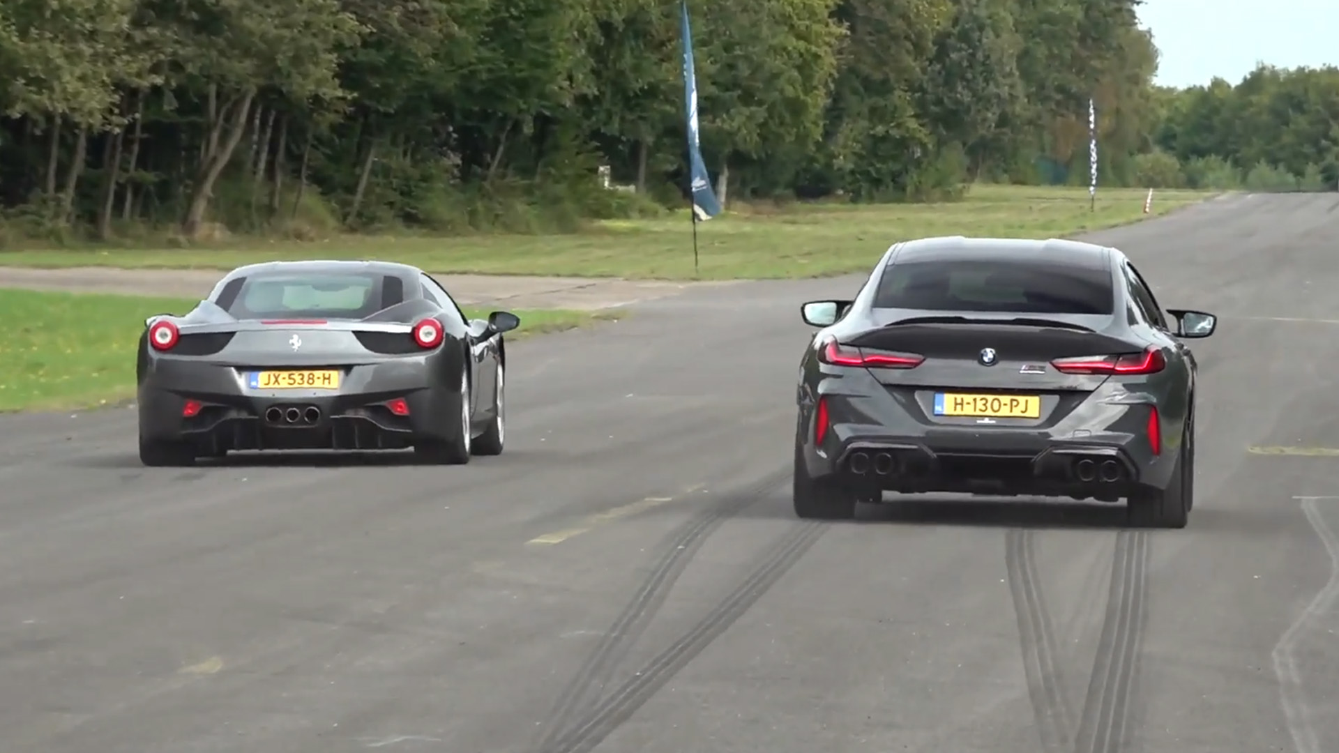 BMW M8 Competition: Volle Power beim Drag Race