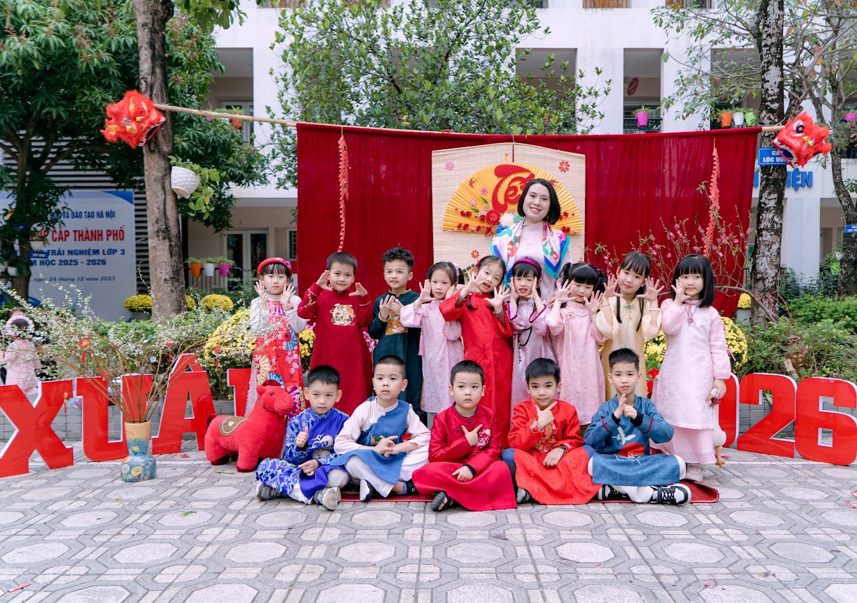 Tết - khoảnh khắc con người chọn chậm lại, trở về và ở bên nhau