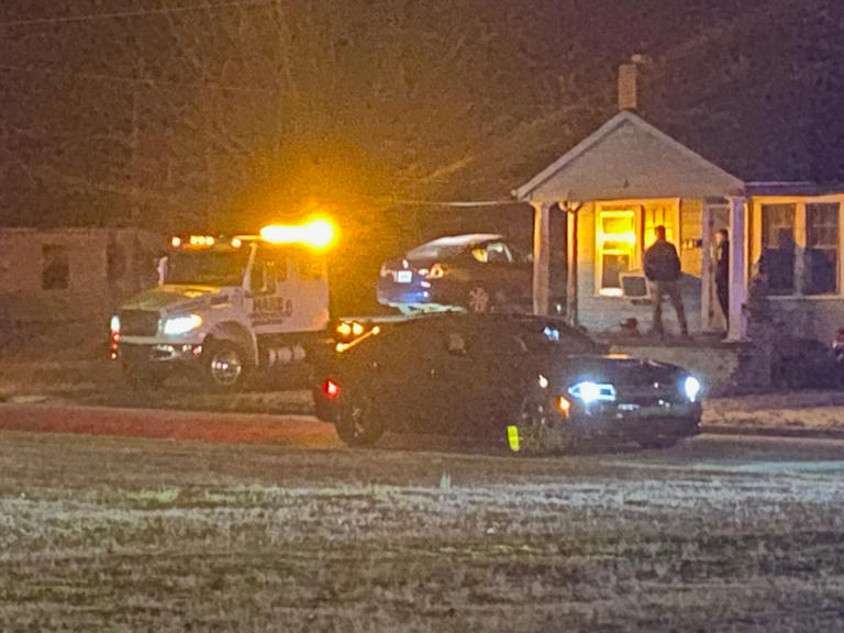 1 airlifted to hospital after shooting in Gadsden, suspect in custody ...