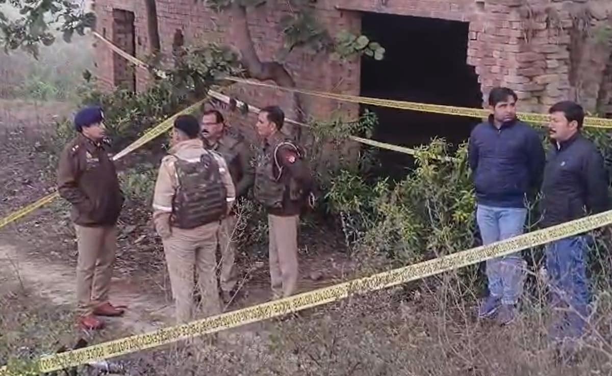 Murder accused shot dead in encounter with UP police