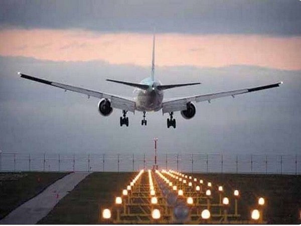 Singapore-bound flight returns to Hyderabad after technical snag post ...