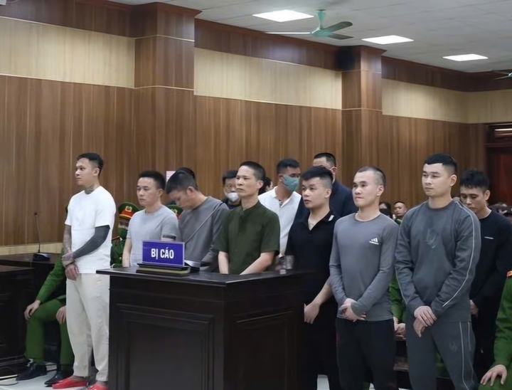 Trùm giang hồ Thanh Hóa Ý 'ẻng' và đàn em lĩnh án