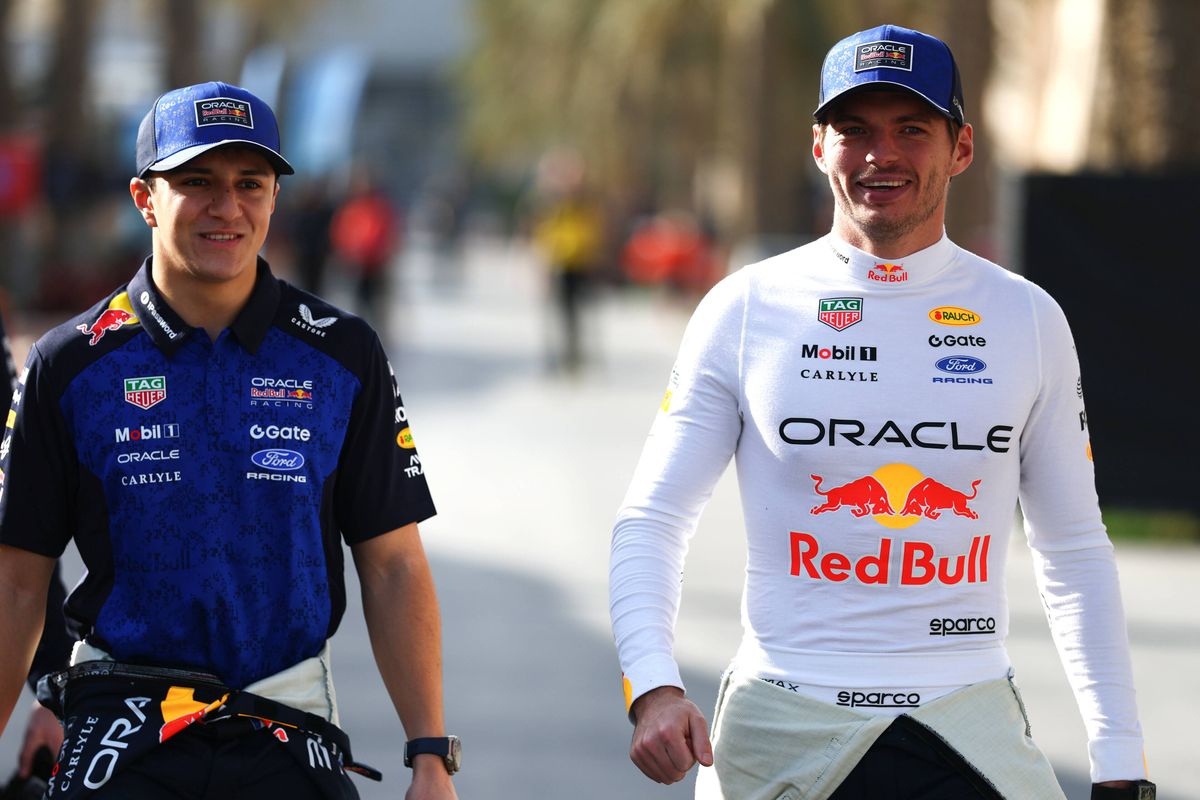 Hadjar houdt Verstappen voor de gek: 'Hij heeft nul kampioenschappen!'