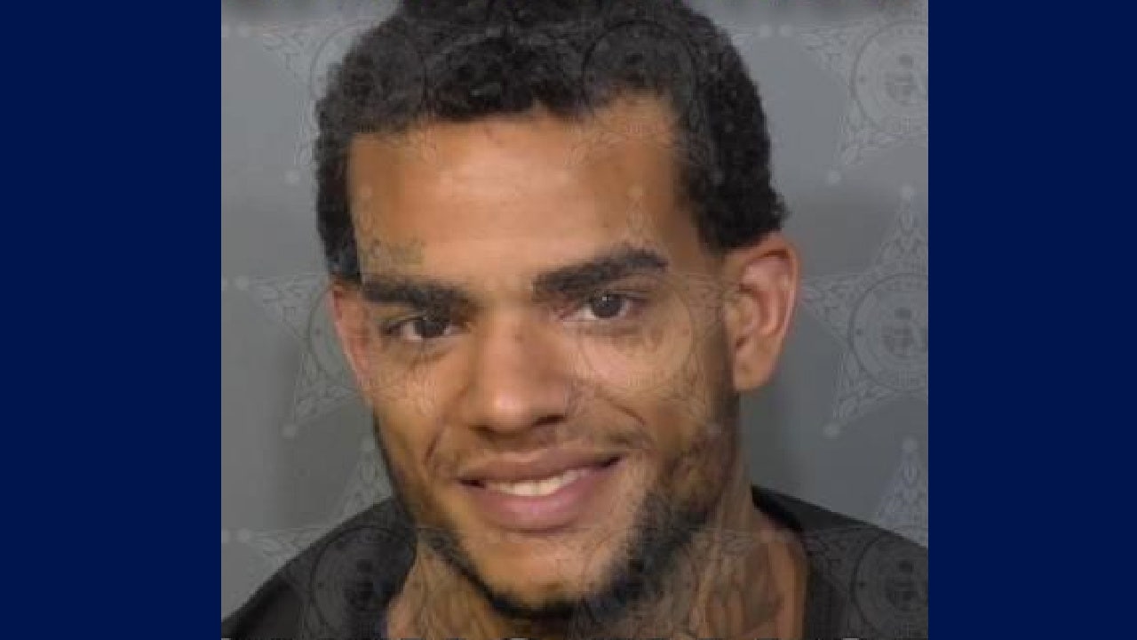 Suspect escapes custody at Melbourne hospital after assaulting officers ...