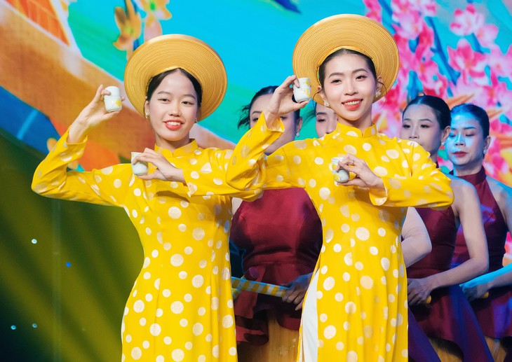 Giao thừa trên HTV: Táo quân trên Thiên đình số, rộn ràng sắc xuân 2026