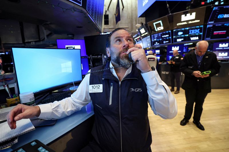 Wall Street sinks as tech rout deepens on AI angst<br>
