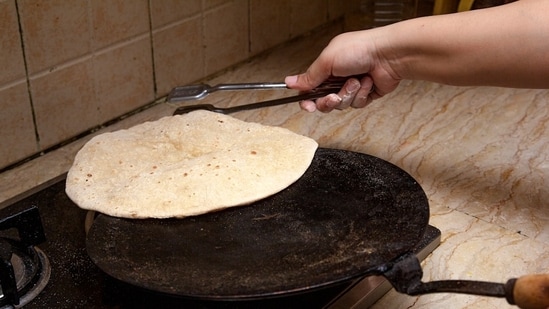 Is your daily roti healthy? Gastroenterologist explains how wheat roti ...