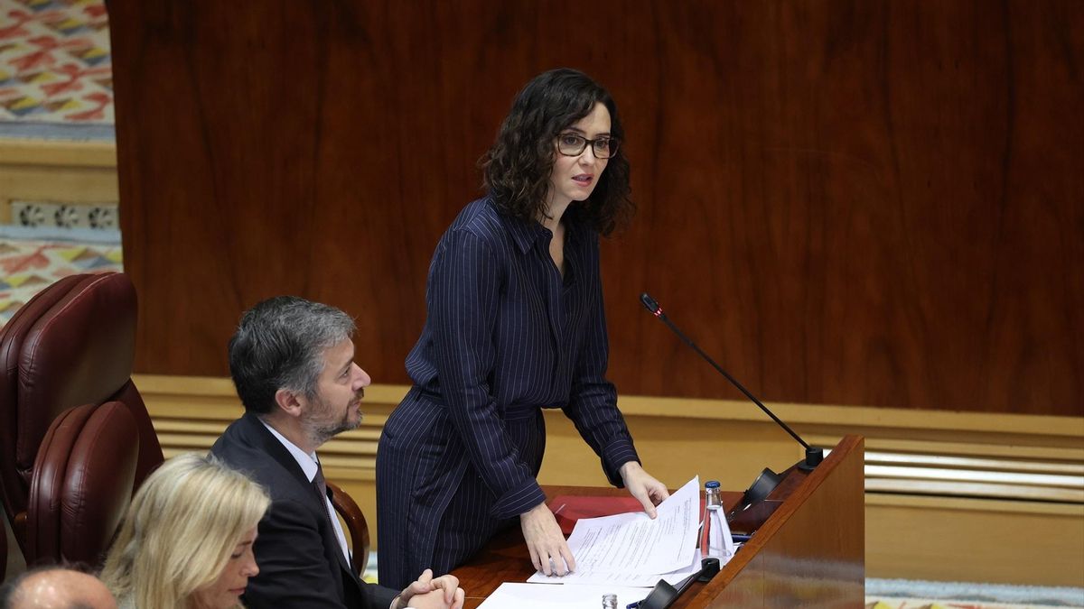 La izquierda acusa a Ayuso de proteger al alcalde de Móstoles y ella ...