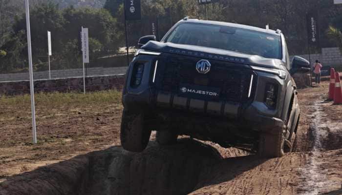 Fortuner's rival MG Majestor unveiled: Key features, specs and booking ...