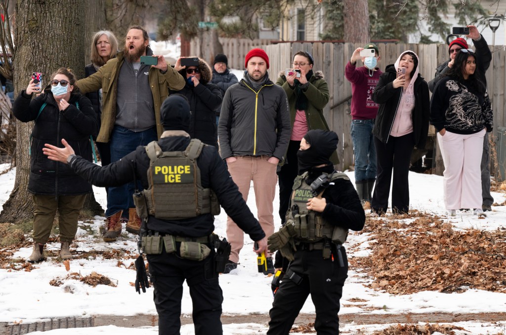 Border czar Tom Homan announces end of ICE surge in Minnesota