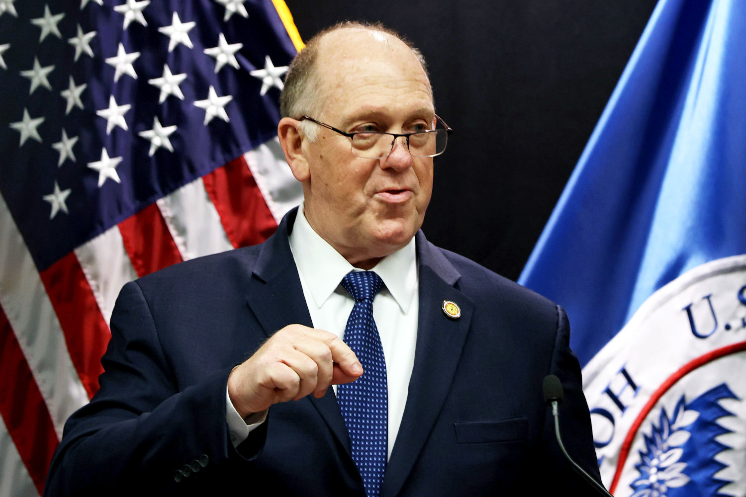 Trump administration says it is ending its immigration surge in Minneapolis<br>